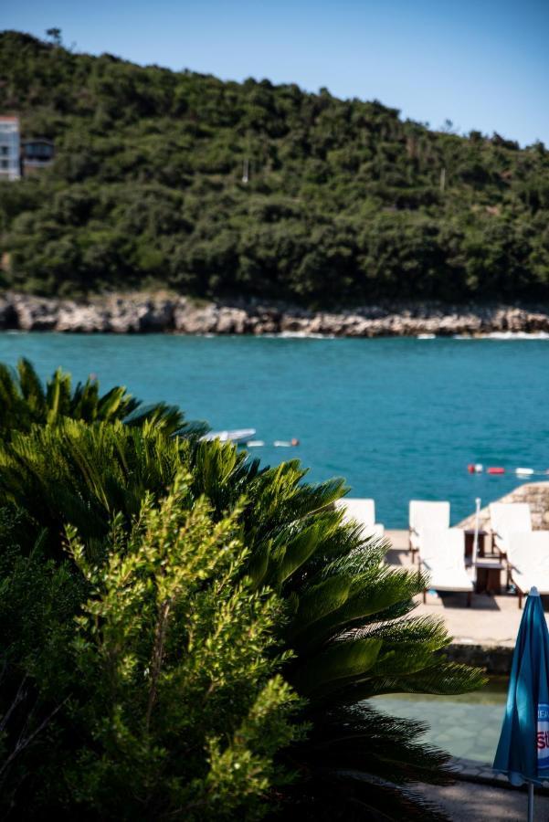 Hotel R Utjeha Εξωτερικό φωτογραφία