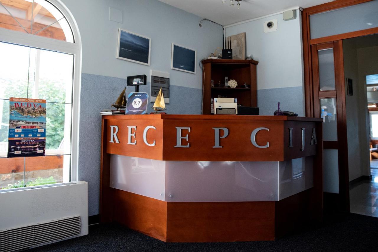 Hotel R Utjeha Εξωτερικό φωτογραφία