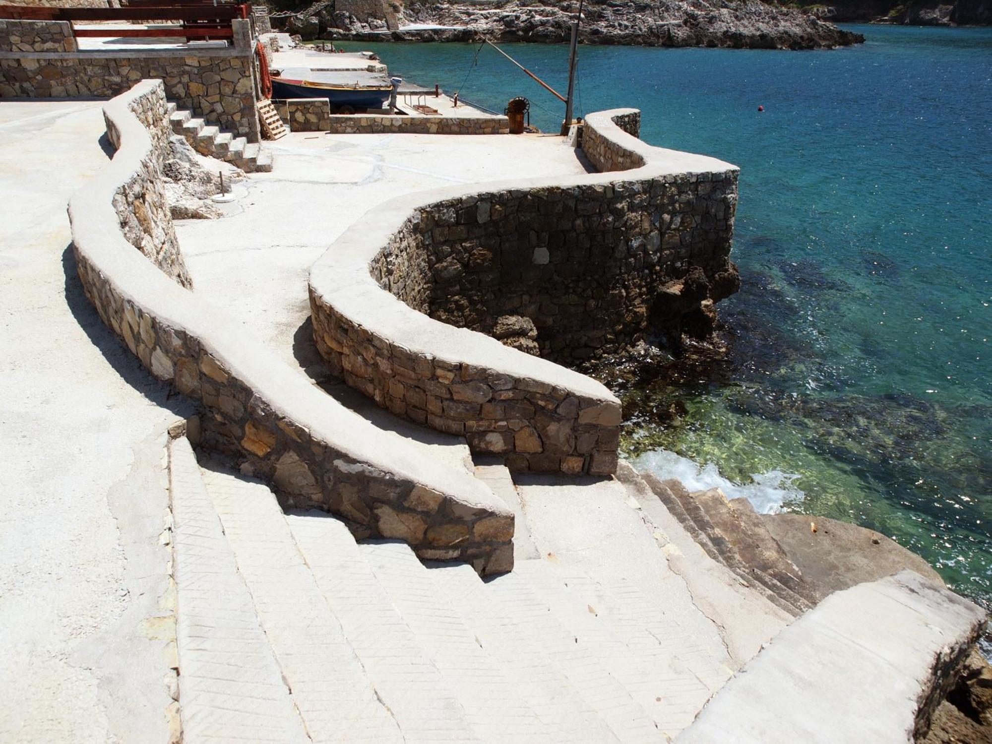 Hotel R Utjeha Εξωτερικό φωτογραφία
