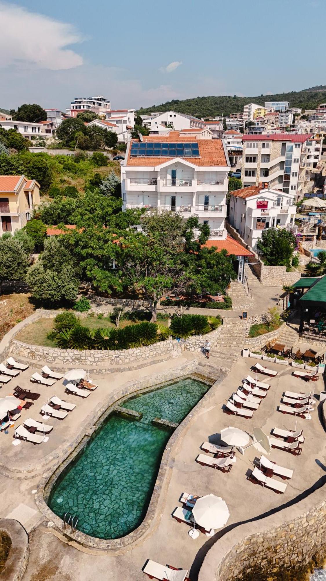 Hotel R Utjeha Εξωτερικό φωτογραφία