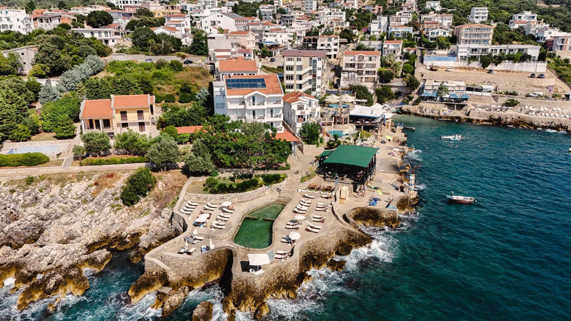 Hotel R Utjeha Εξωτερικό φωτογραφία