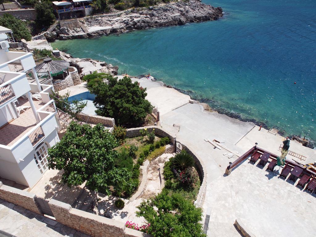 Hotel R Utjeha Εξωτερικό φωτογραφία