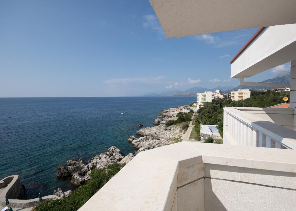 Hotel R Utjeha Εξωτερικό φωτογραφία