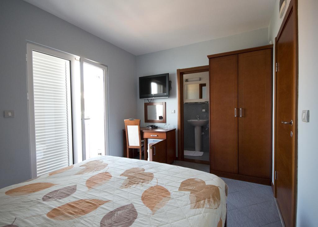 Hotel R Utjeha Εξωτερικό φωτογραφία