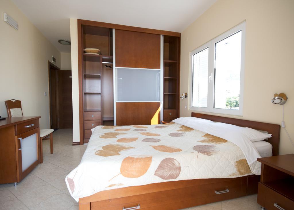 Hotel R Utjeha Εξωτερικό φωτογραφία