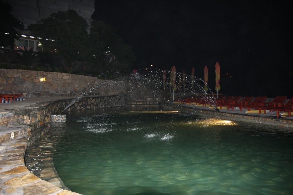Hotel R Utjeha Εξωτερικό φωτογραφία