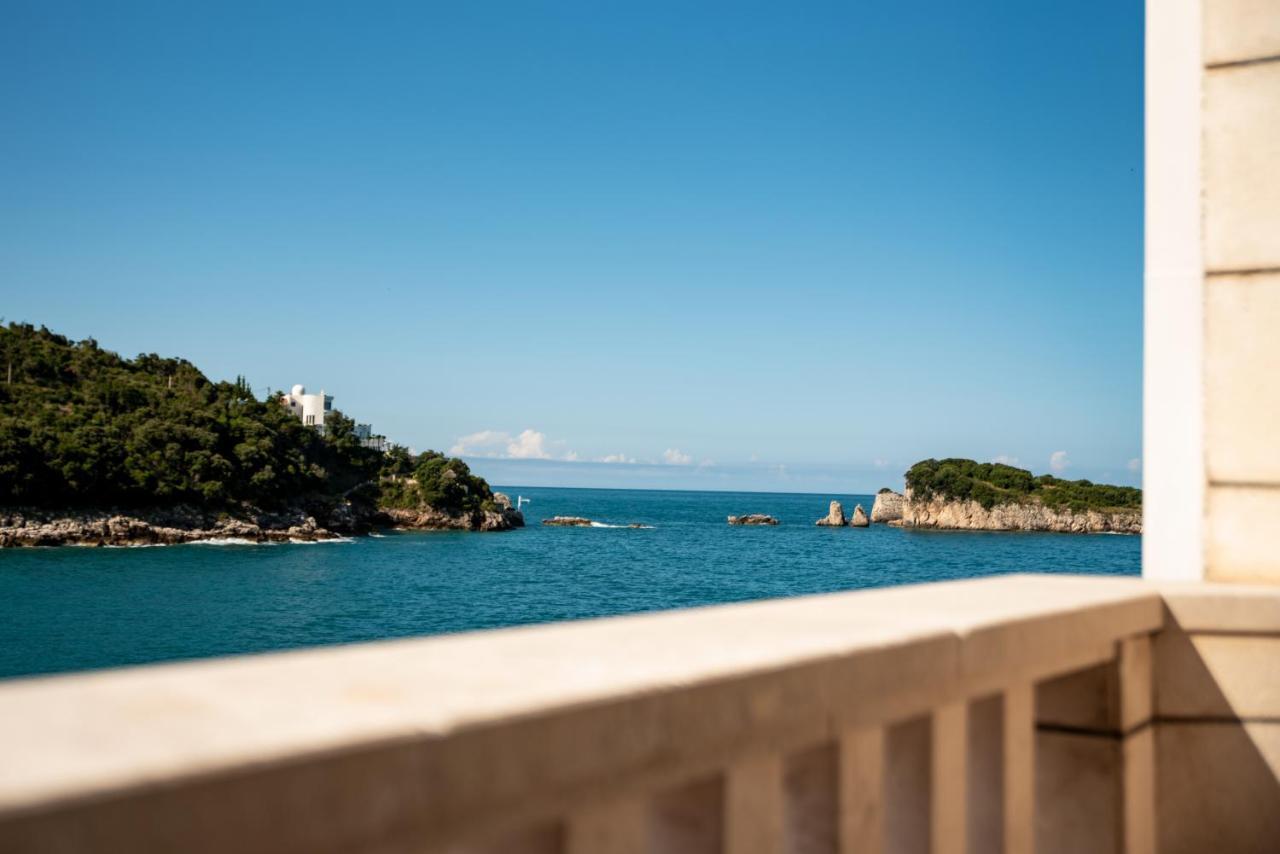 Hotel R Utjeha Εξωτερικό φωτογραφία